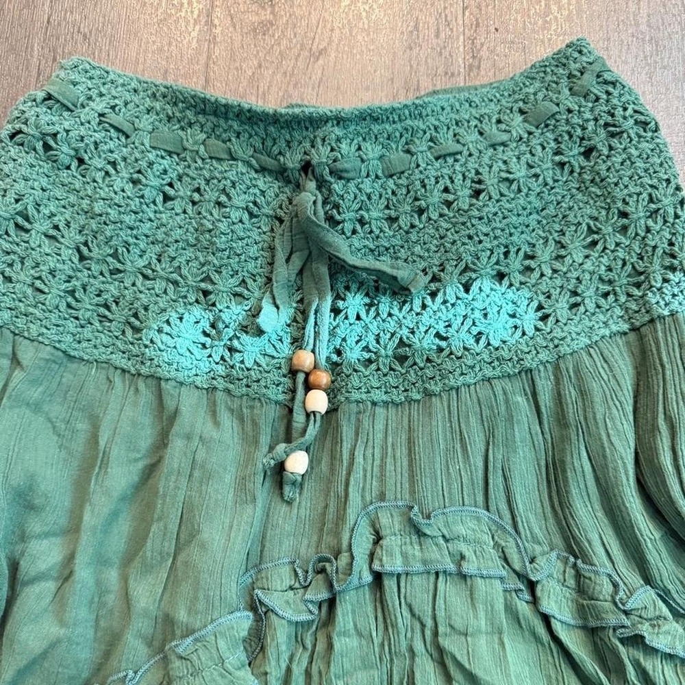 Vintage green fairy boho knit waist beaded skirt with lace trim and tie waist - Picture 2 of 8